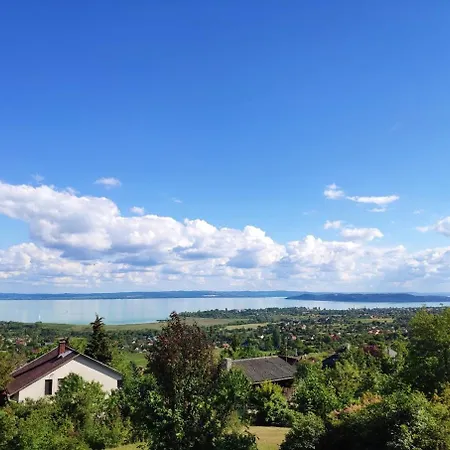 Rabaguzia - Haz Csodas Balatoni Panoramaval Prázdninový dům